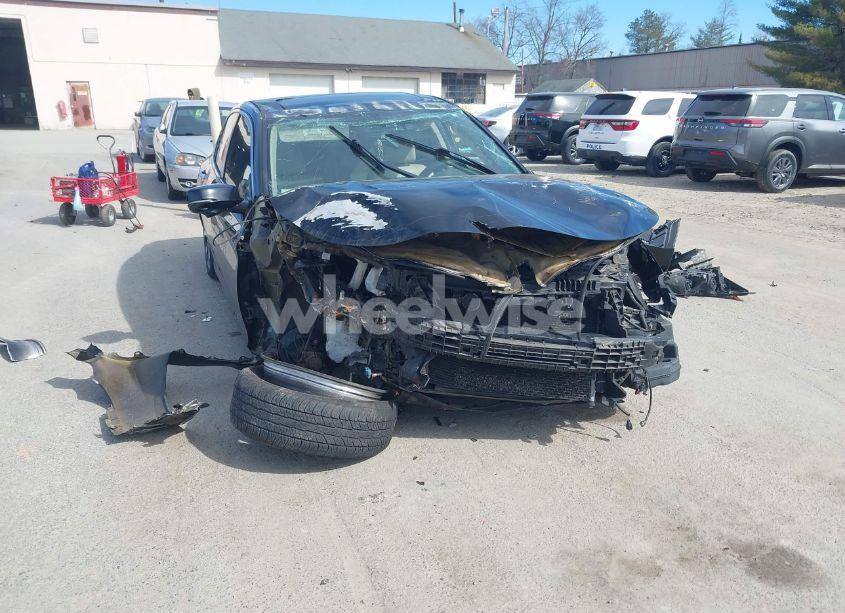 Photo 6 of 2016 Honda Accord EX-L (VIN 1HGCR2F88GA103510)