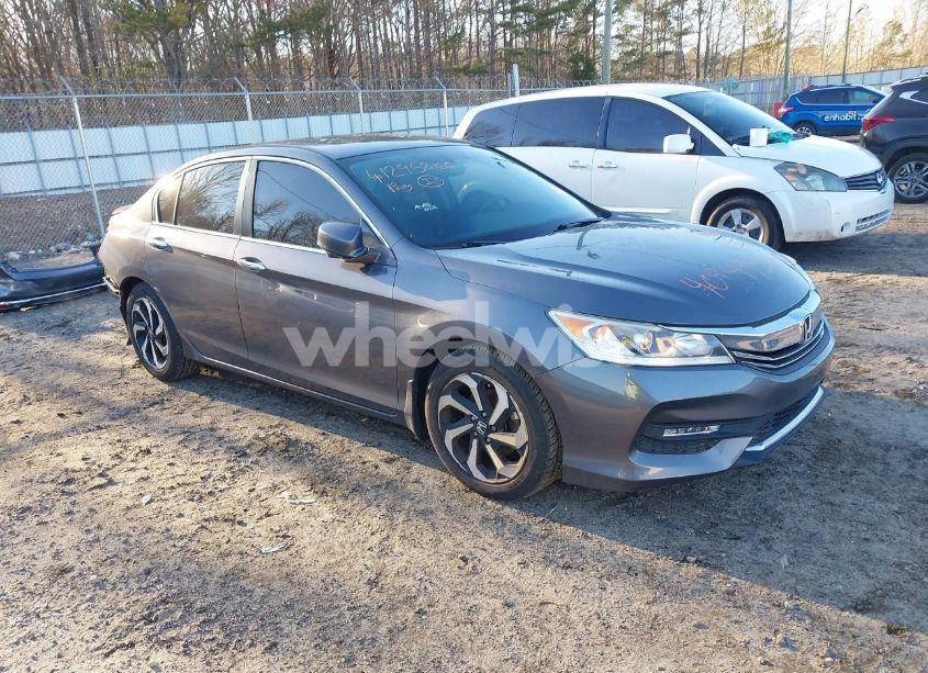 2016 Honda Accord EX-L (VIN 1HGCR2F88GA135454) main photo