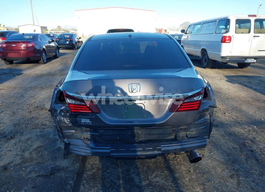 Photo 17 of 2016 Honda Accord EX-L (VIN 1HGCR2F88GA135454)
