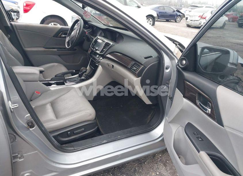 Photo 5 of 2016 Honda Accord EX-L (VIN 1HGCR2F88GA175226)