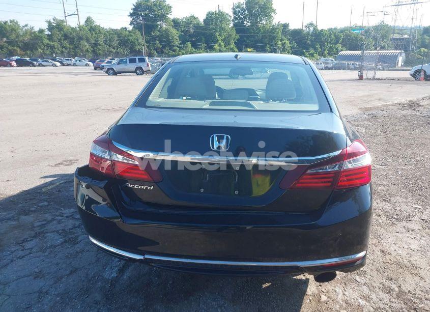 Photo 17 of 2017 Honda Accord EX-L (VIN 1HGCR2F88HA084152)