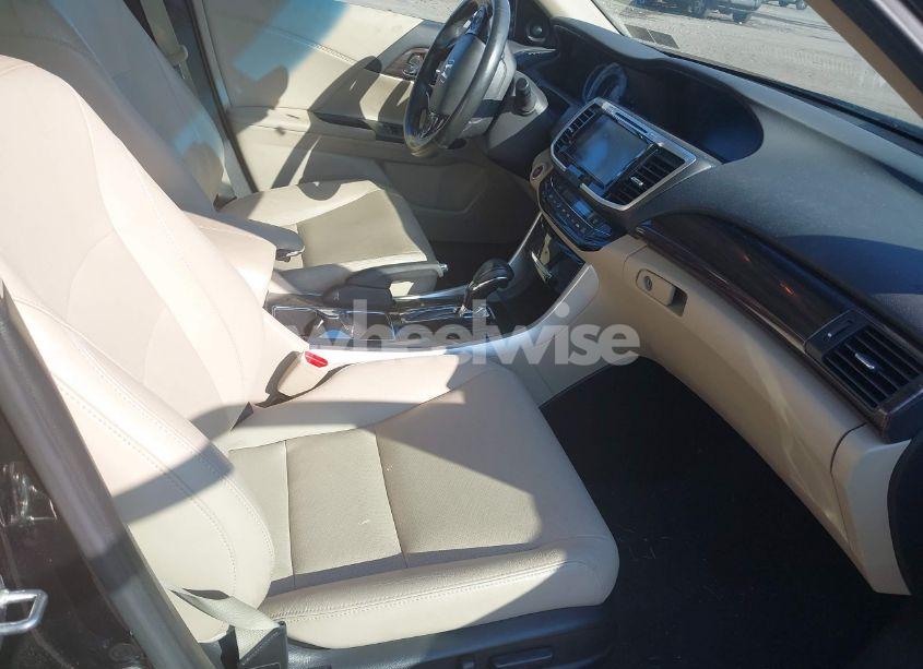 Photo 5 of 2017 Honda Accord EX-L (VIN 1HGCR2F88HA084152)