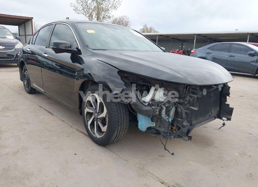 2017 Honda Accord EX-L (VIN 1HGCR2F88HA239363) main photo