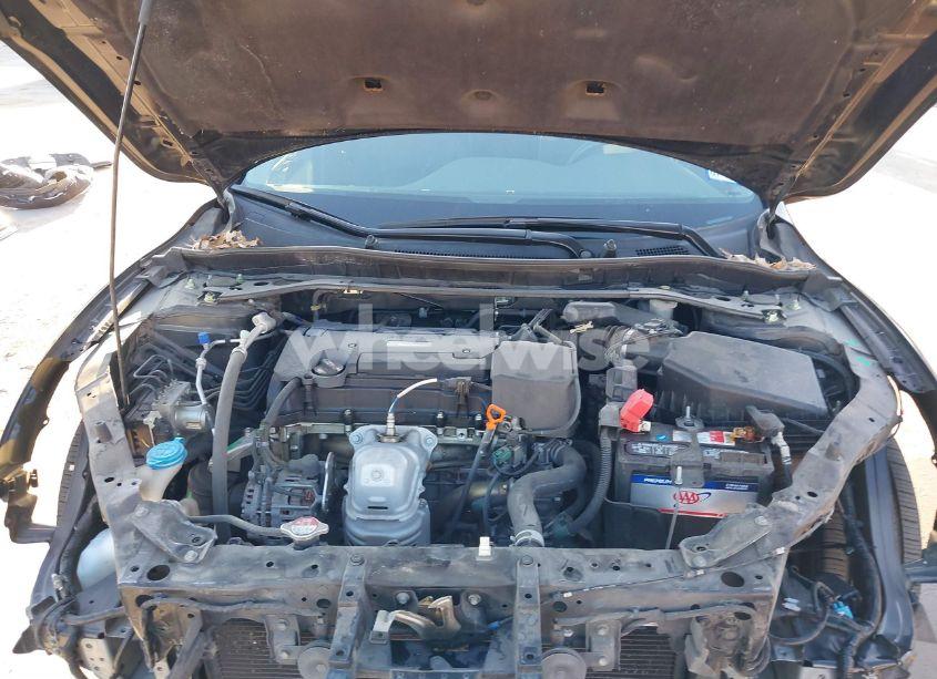 Photo 10 of 2017 Honda Accord EX-L (VIN 1HGCR2F88HA239363)