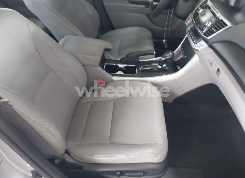 Photo 5 of 2013 Honda Accord EX-L (VIN 1HGCR2F89DA100269)