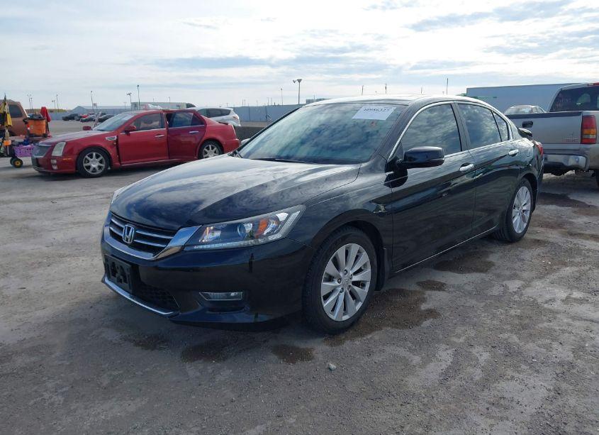 Photo 2 of 2013 Honda Accord EX-L (VIN 1HGCR2F89DA184786)