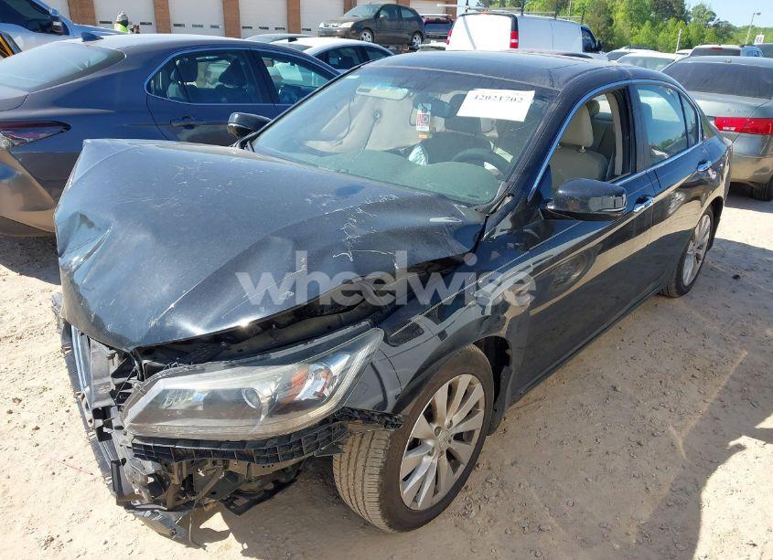 Photo 2 of 2013 Honda Accord EX-L (VIN 1HGCR2F89DA207063)
