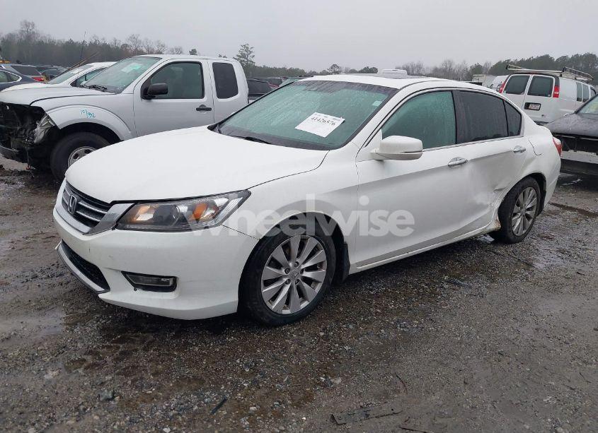 Photo 2 of 2013 Honda Accord EX-L (VIN 1HGCR2F89DA251936)