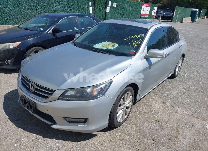 Photo 2 of 2014 Honda Accord EX-L (VIN 1HGCR2F89EA003803)