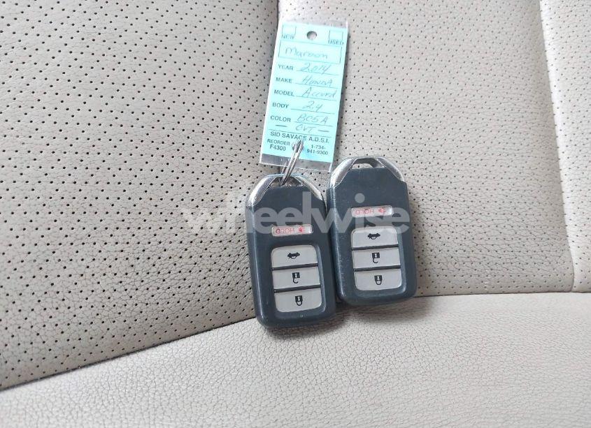 Photo 11 of 2014 Honda Accord EX-L (VIN 1HGCR2F89EA082907)