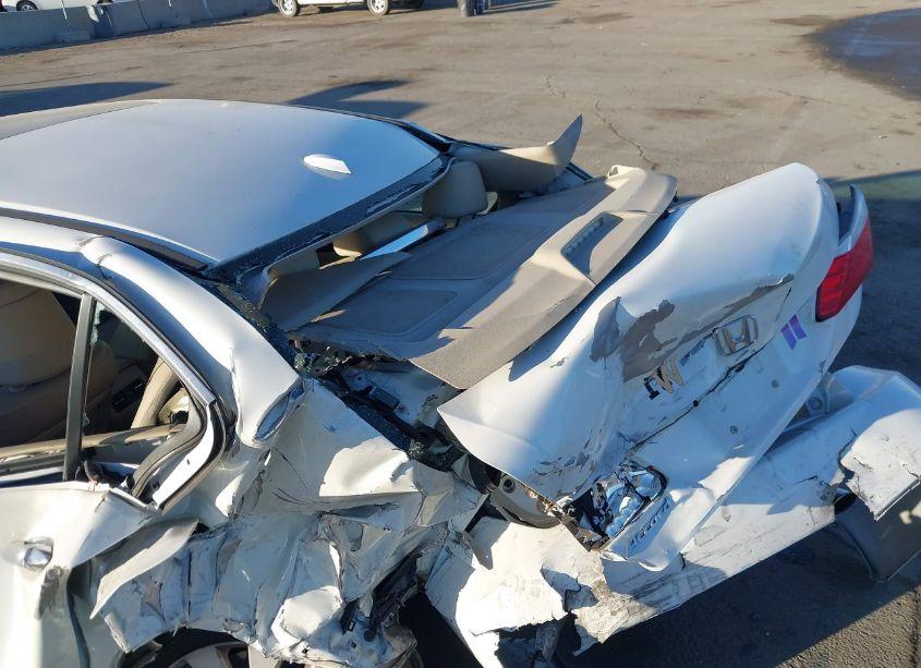 Photo 6 of 2014 Honda Accord EX-L (VIN 1HGCR2F89EA105957)