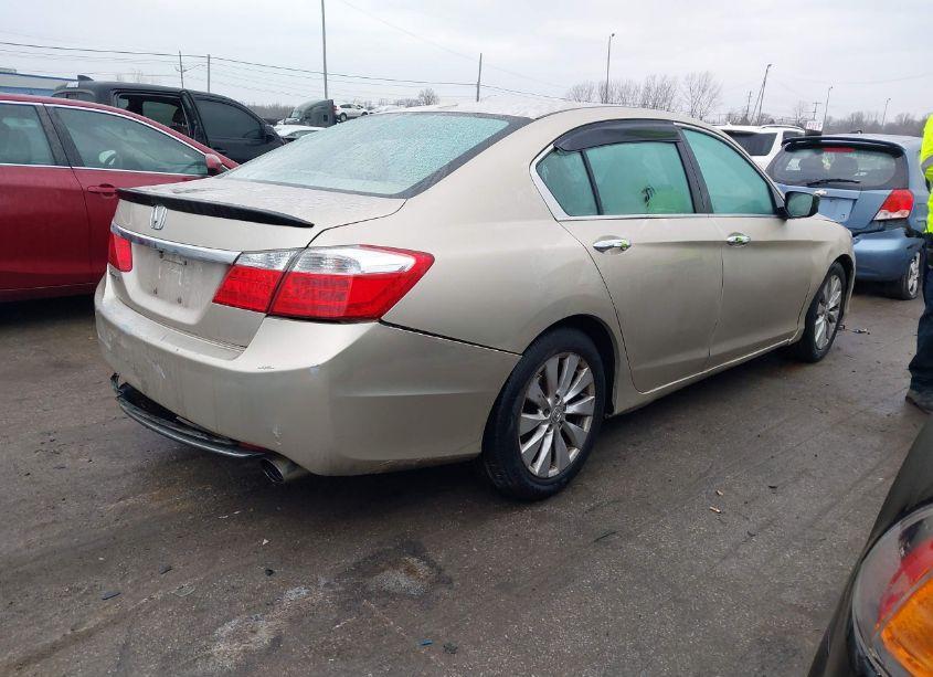 Photo 4 of 2014 Honda Accord EX-L (VIN 1HGCR2F89EA164927)