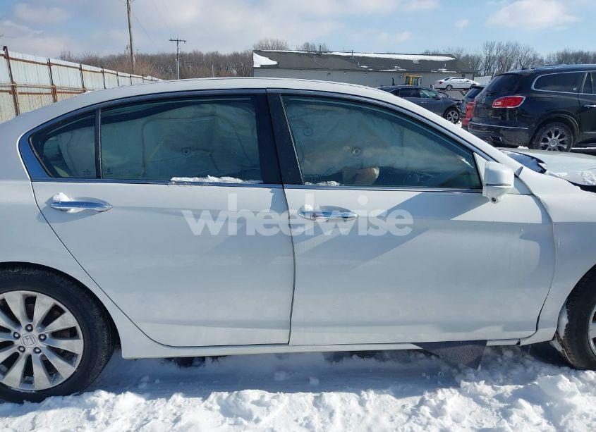 Photo 13 of 2014 Honda Accord EX-L (VIN 1HGCR2F89EA204388)