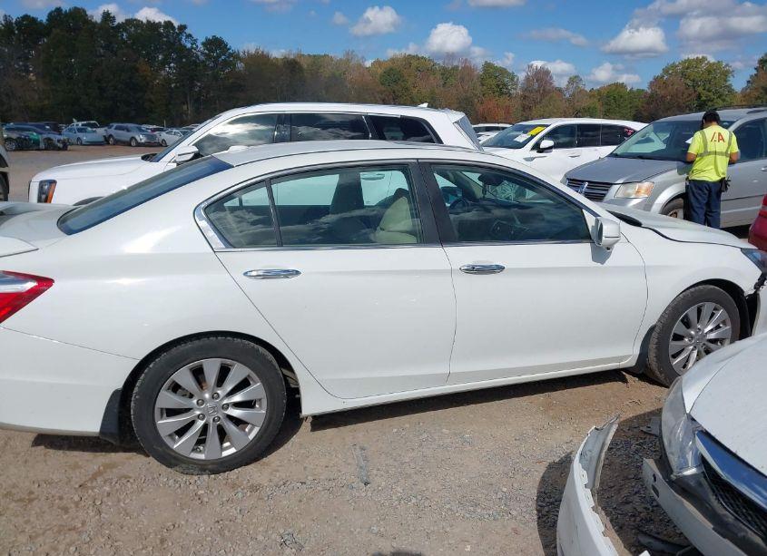 Photo 13 of 2014 Honda Accord EX-L (VIN 1HGCR2F89EA231851)
