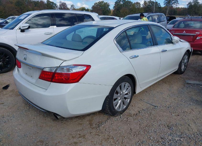 Photo 4 of 2014 Honda Accord EX-L (VIN 1HGCR2F89EA231851)