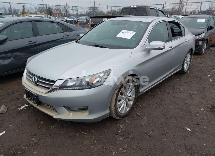 Photo 2 of 2014 Honda Accord EX-L (VIN 1HGCR2F89EA253512)