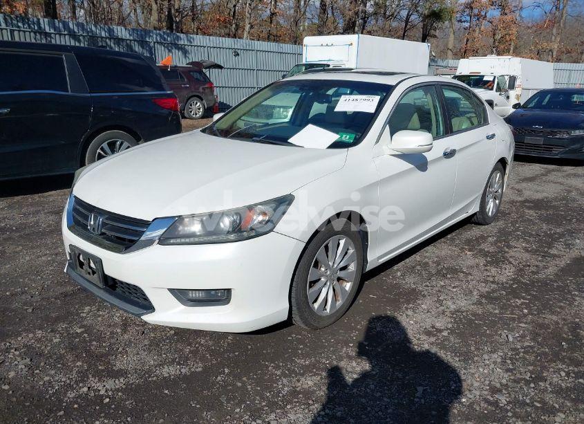 Photo 2 of 2014 Honda Accord EX-L (VIN 1HGCR2F89EA282606)