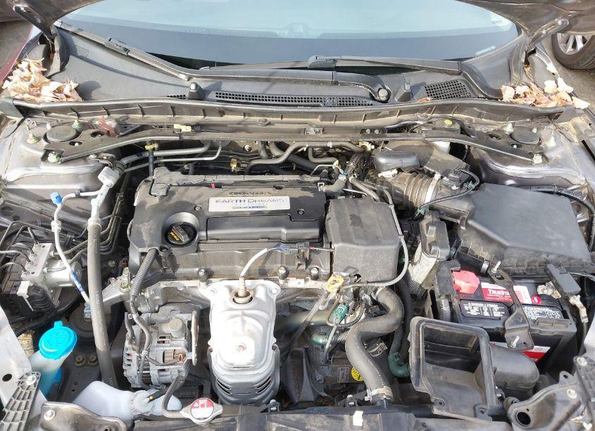 Photo 10 of 2015 Honda Accord EX-L (VIN 1HGCR2F89FA043073)