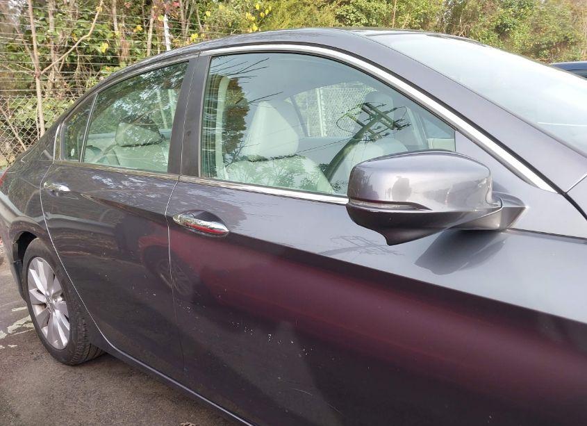 Photo 13 of 2015 Honda Accord EX-L (VIN 1HGCR2F89FA043073)