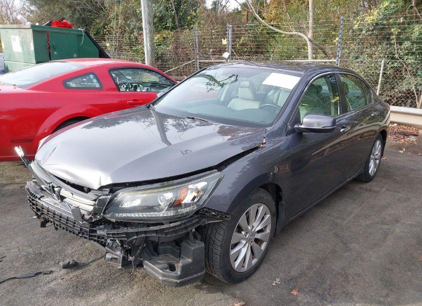 Photo 2 of 2015 Honda Accord EX-L (VIN 1HGCR2F89FA043073)