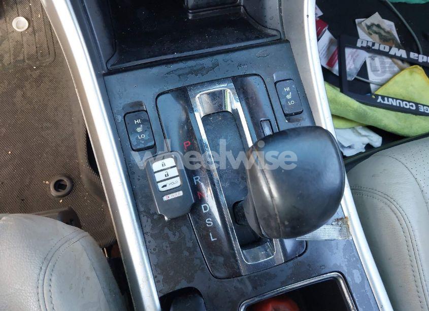 Photo 11 of 2015 Honda Accord EX-L (VIN 1HGCR2F89FA075070)