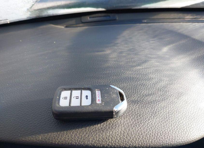 Photo 11 of 2015 Honda Accord EX-L (VIN 1HGCR2F89FA092256)