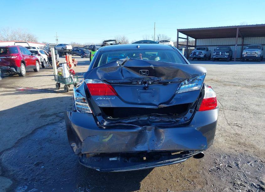 Photo 16 of 2015 Honda Accord EX-L (VIN 1HGCR2F89FA092256)