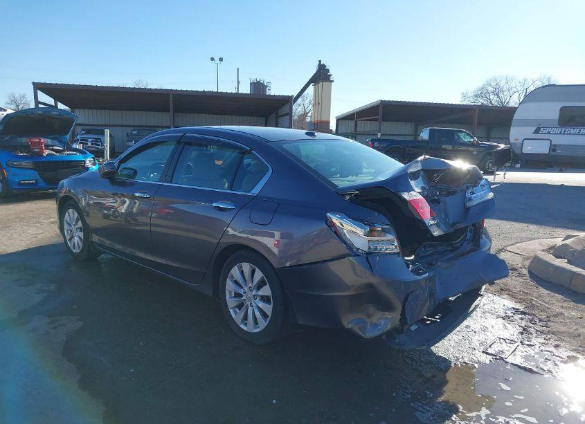 Photo 3 of 2015 Honda Accord EX-L (VIN 1HGCR2F89FA092256)