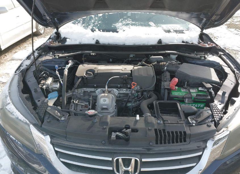 Photo 10 of 2015 Honda Accord EX-L (VIN 1HGCR2F89FA147921)