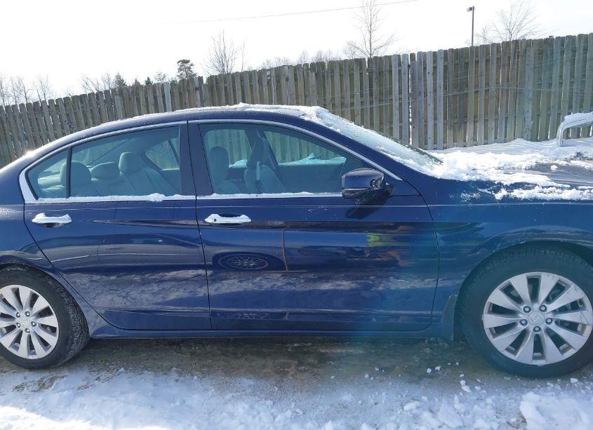 Photo 13 of 2015 Honda Accord EX-L (VIN 1HGCR2F89FA147921)