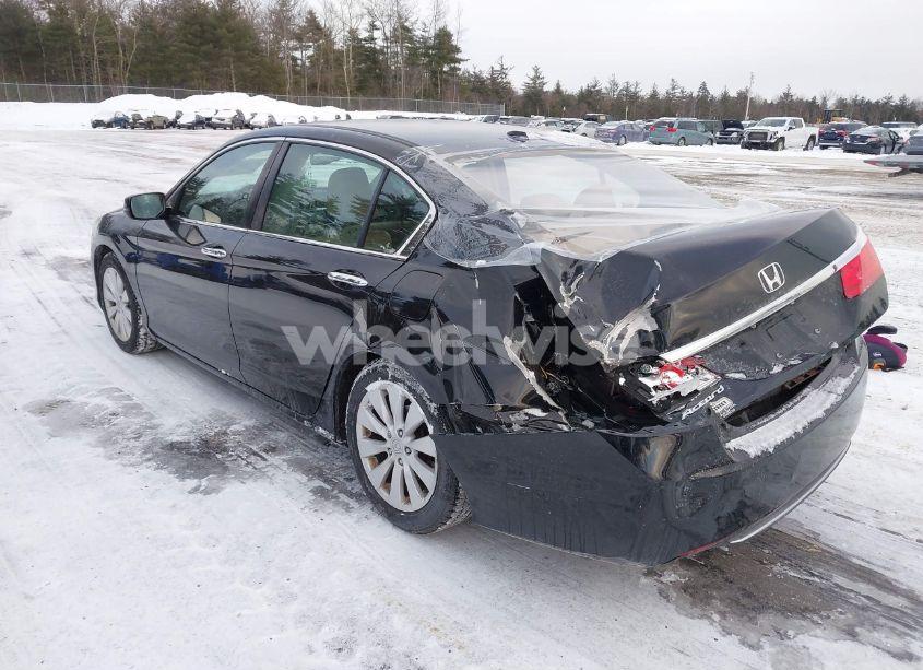 Photo 3 of 2015 Honda Accord EX-L (VIN 1HGCR2F89FA162936)