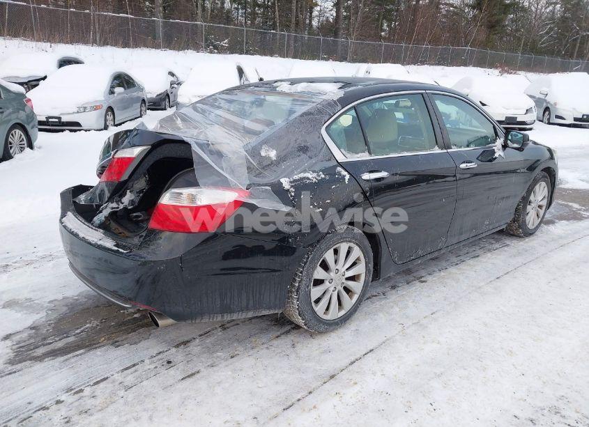 Photo 4 of 2015 Honda Accord EX-L (VIN 1HGCR2F89FA162936)