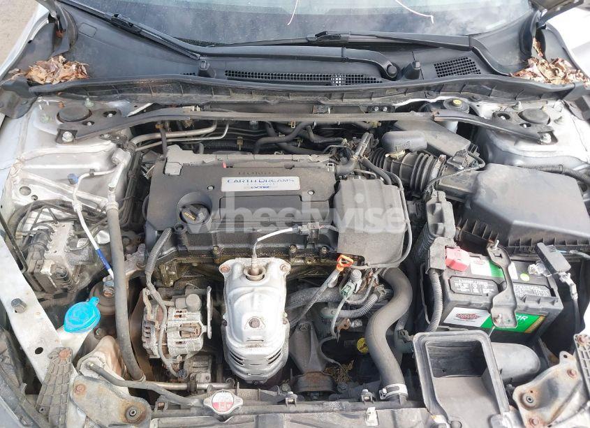 Photo 10 of 2015 Honda Accord EX-L (VIN 1HGCR2F89FA168025)