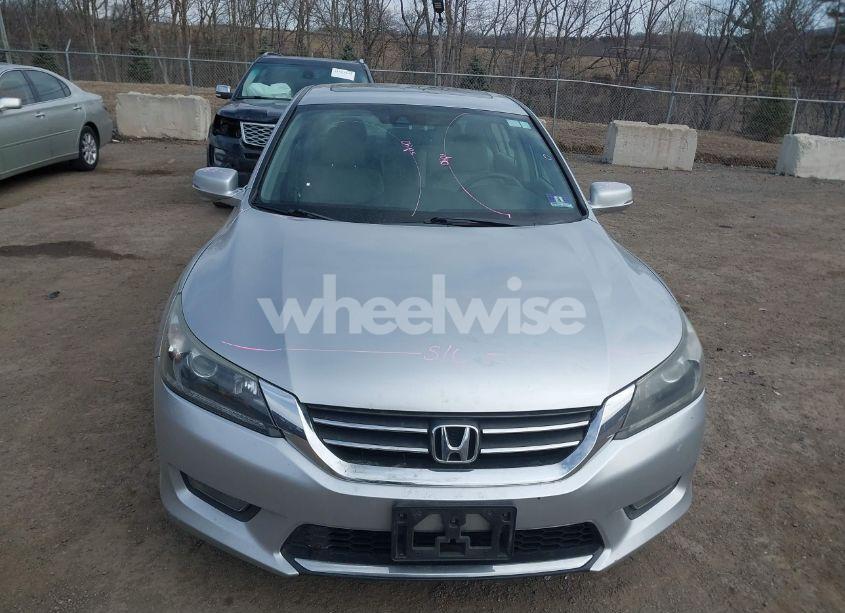 Photo 12 of 2015 Honda Accord EX-L (VIN 1HGCR2F89FA168025)