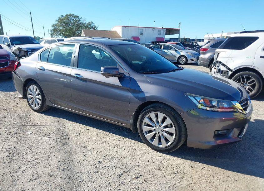 2015 Honda Accord EX-L (VIN 1HGCR2F89FA198884) main photo