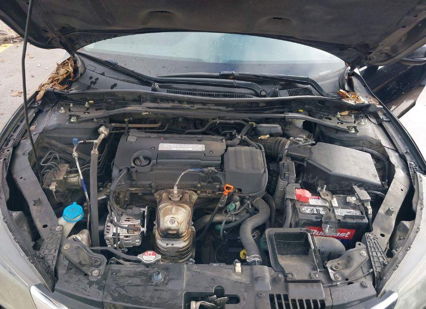 Photo 10 of 2015 Honda Accord EX-L (VIN 1HGCR2F89FA202142)