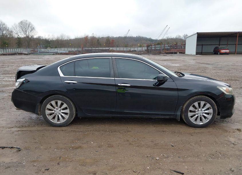 Photo 13 of 2015 Honda Accord EX-L (VIN 1HGCR2F89FA226540)