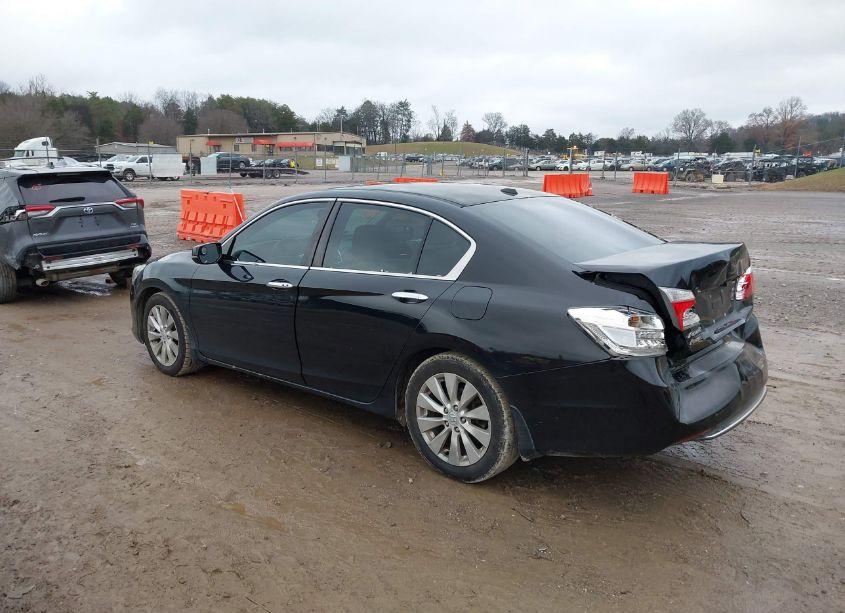 Photo 3 of 2015 Honda Accord EX-L (VIN 1HGCR2F89FA226540)