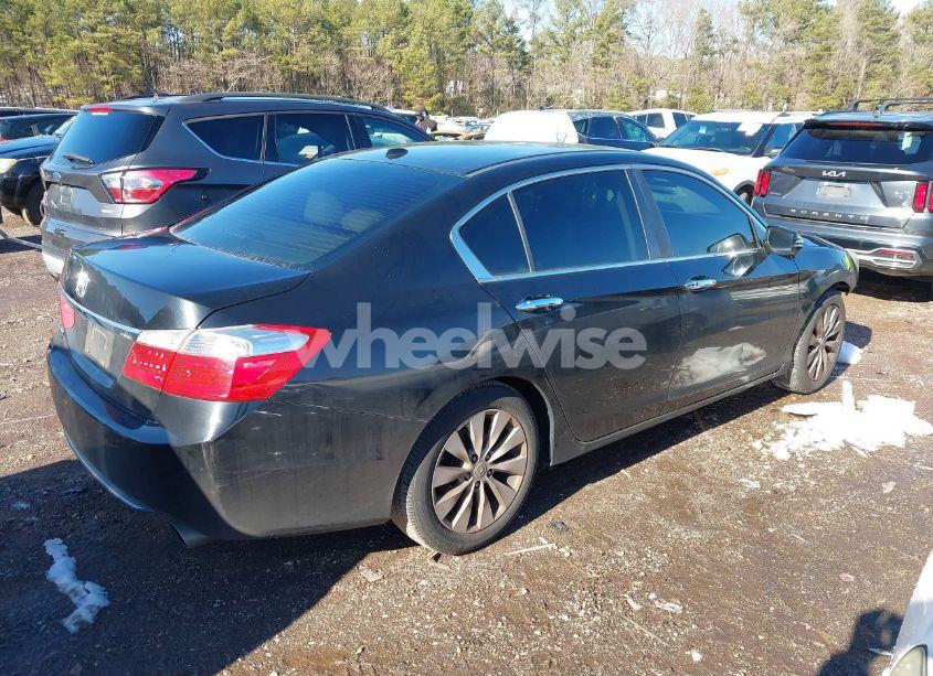 Photo 4 of 2015 Honda Accord EX-L (VIN 1HGCR2F89FA226554)