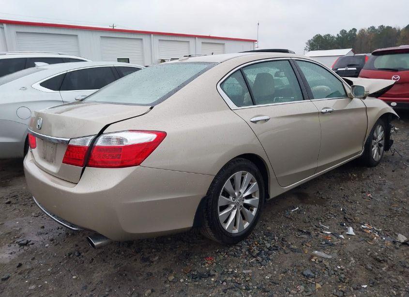 Photo 4 of 2015 Honda Accord EX-L (VIN 1HGCR2F89FA263006)