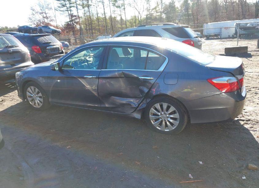 Photo 14 of 2015 Honda Accord EX-L (VIN 1HGCR2F89FA276175)