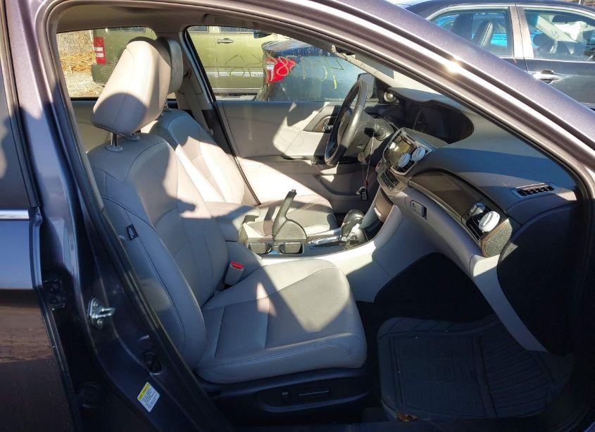 Photo 5 of 2015 Honda Accord EX-L (VIN 1HGCR2F89FA276175)