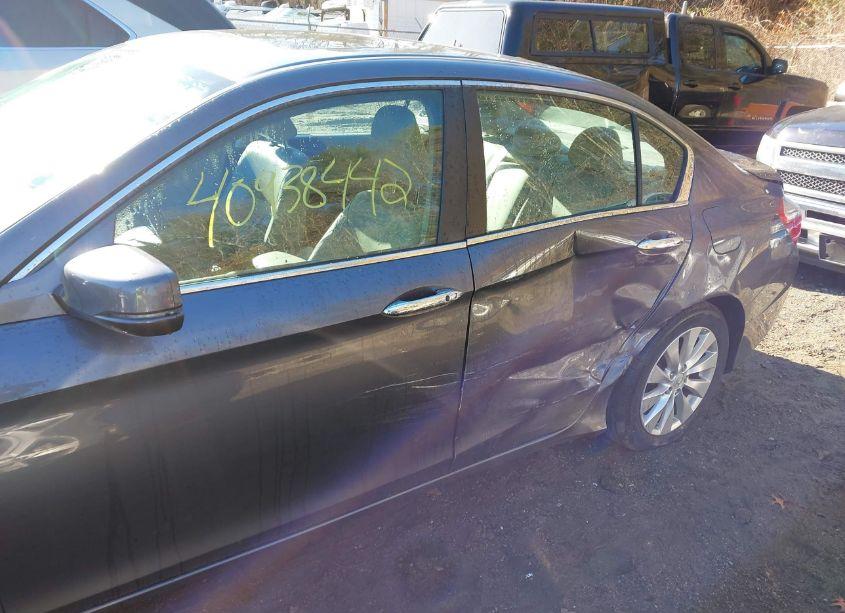 Photo 6 of 2015 Honda Accord EX-L (VIN 1HGCR2F89FA276175)