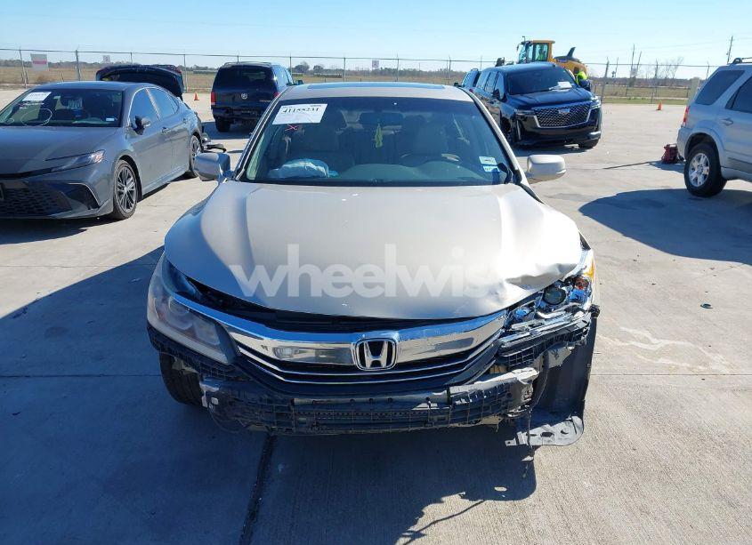 Photo 12 of 2016 Honda Accord EX-L (VIN 1HGCR2F89GA038540)