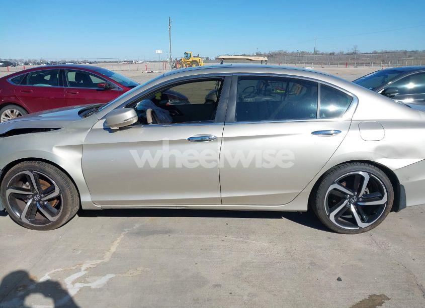 Photo 14 of 2016 Honda Accord EX-L (VIN 1HGCR2F89GA038540)