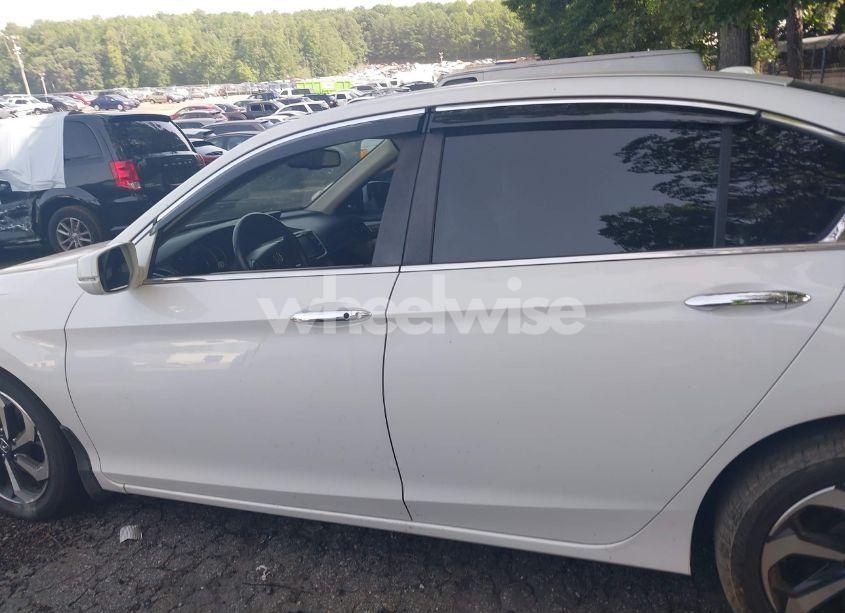 Photo 14 of 2016 Honda Accord EX-L (VIN 1HGCR2F89GA080500)