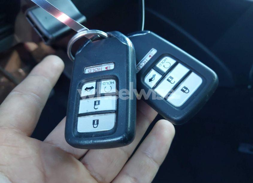 Photo 11 of 2016 Honda Accord EX-L (VIN 1HGCR2F89GA101460)