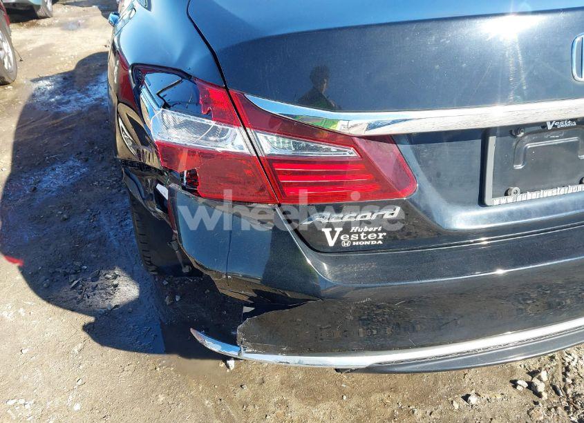 Photo 17 of 2016 Honda Accord EX-L (VIN 1HGCR2F89GA101460)