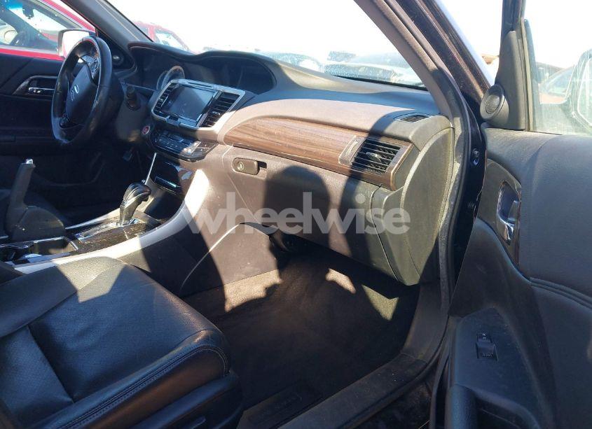 Photo 5 of 2016 Honda Accord EX-L (VIN 1HGCR2F89GA101460)