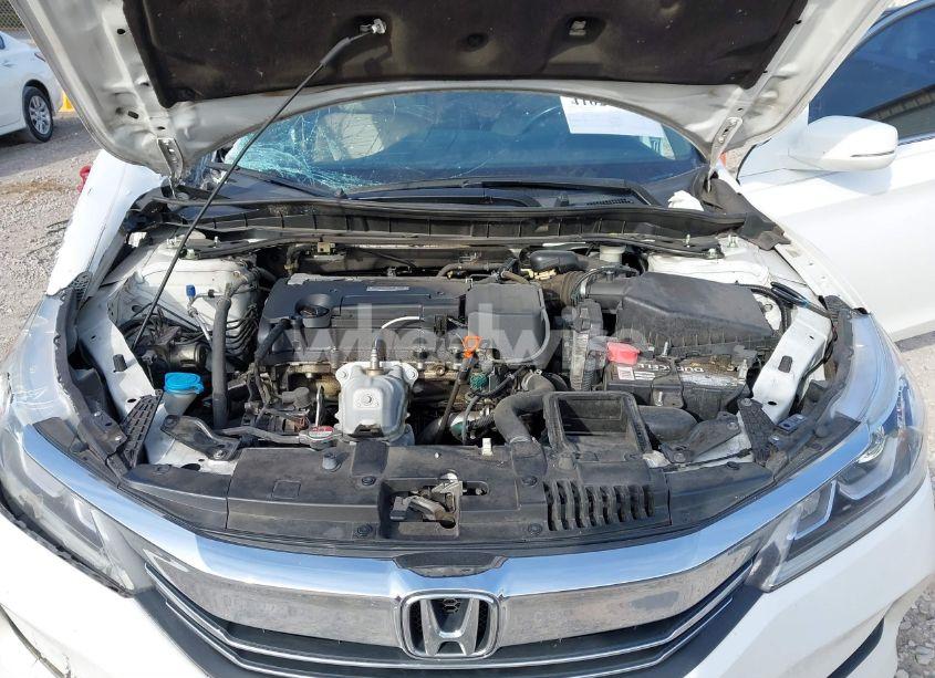 Photo 10 of 2016 Honda Accord EX-L (VIN 1HGCR2F89GA130991)
